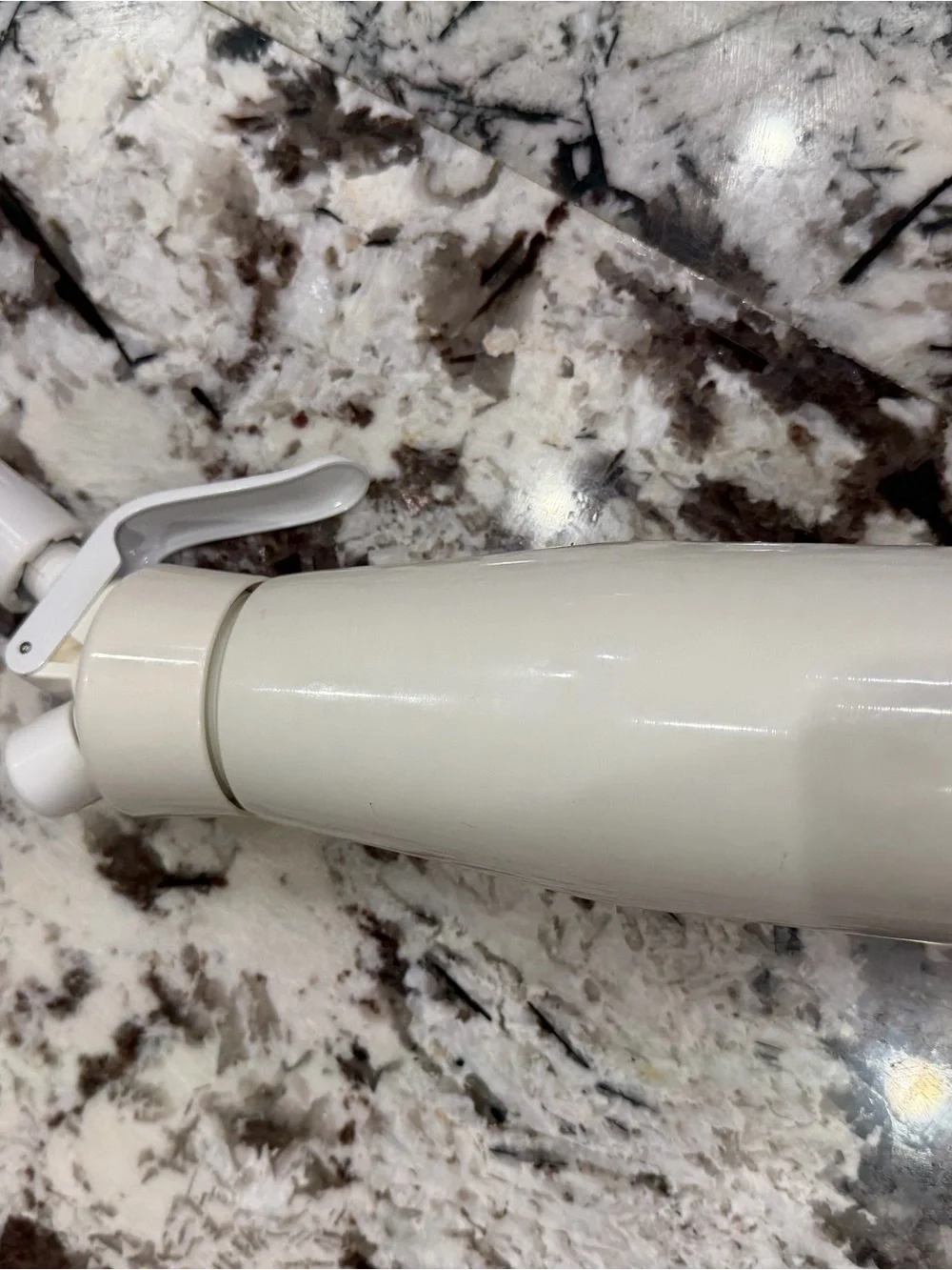White Cream isi-Austria Whipper Dispenser -Durable Home Whipped Cream